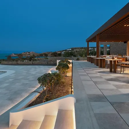 酒店 Vione Paros 5*