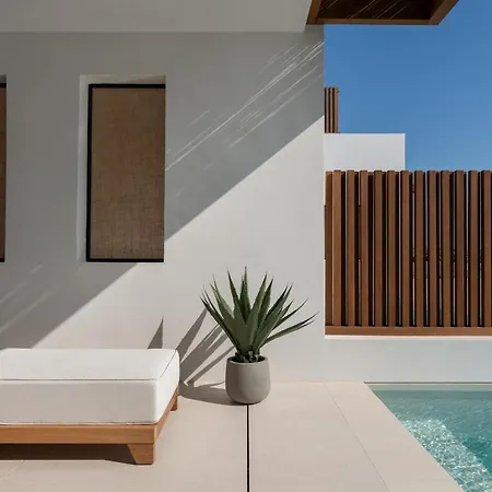 Vione Paros Szálloda 5*